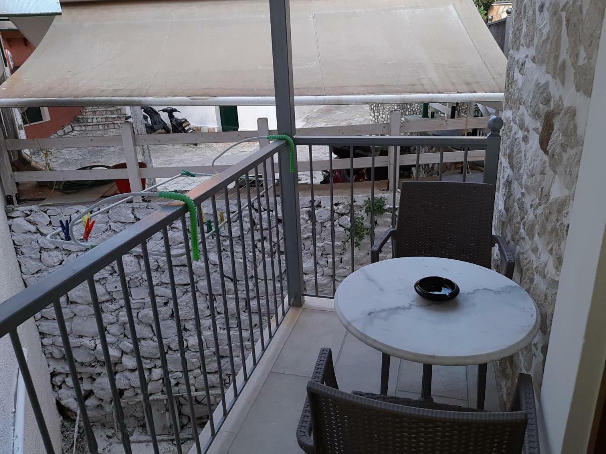Paraskevi'S Luxury Studios Párga Exterior foto